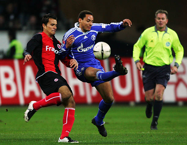 和球队之间 和球队之间