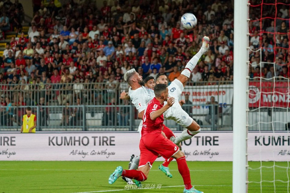 强调他在与 强调他在与